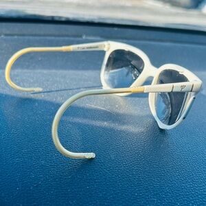 🇫🇷Club Mediterranee Vintage Designer Stylish Cream Sunglasses